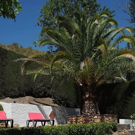 Traditional Big Pool And Gardens * 이즈나얄